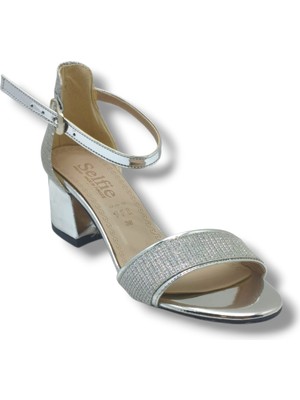 Selfie 4270-26 Simli Rugan Tek Bant Orta Topuk Fashion Kadın Sandalet(5,5cm)