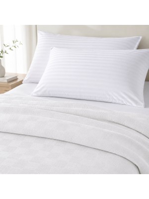 Orbit Tek Kişilik Yazlık Pike Yatak Seti 160X230 cm Pike Örtüsü ve 2 Adet 50X70 cm Pamuk Saten Yastık Kılıfı