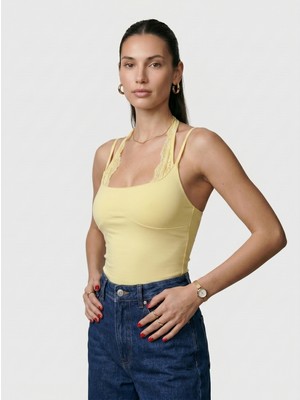 Noe Collection Kadın Dantel Yaka Ince Askılı Çıtçıtlı Bodysuit