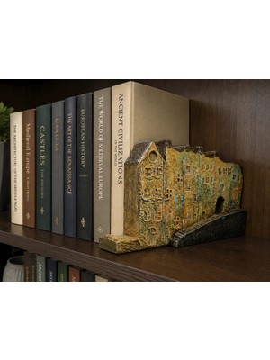 Muguetarts %100 El Emeği Dekoratif Ortaçağ Evleri (32CM.H.15CM.)