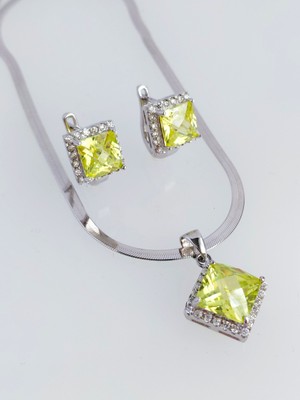 Luna Luster 925 Ayar Gümüş Zebercet Peridot Doğal Taşlı Baget Tasarım Kadın Mücevher Set Kolye Küpe S.258