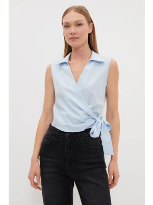 FullaModa Yandan Bağcıklı Kruvaze Yaka Bluz
