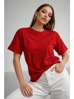 Rich Kadın Kırmızı %100 Pamuk Oversize Basic Tişört – Rahat Kalıp Relaxed Bisiklet Yaka T-Shirt