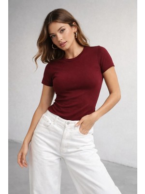 Rich Kadın Bordo Esnek Kumaşlı Vücuda Oturan Slim Fit Kısa Kollu Crop T-Shirt