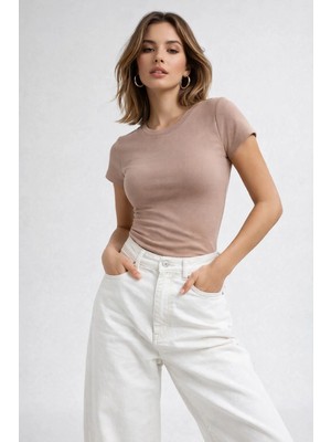 Rich Kadın Vizon Esnek Kumaşlı Vücuda Oturan Slim Fit Kısa Kollu Crop T-Shirt