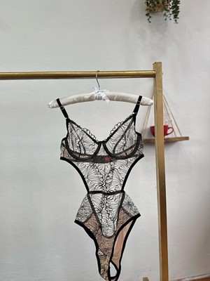 Arona  Siyah Bodysuit