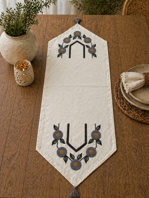 Livera Home Modern Punch Nakışlı Lüks Masa Runner & Amerikan Servisi