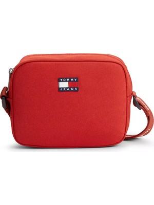 Tommy Hilfiger Kadın Logo Baskılı Ayarlanabilir Omuz Askılı Logo Etiketli Kırmızı Çanta AW0AW18769-XMP