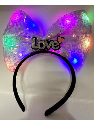 ÖNÇ - PRİME LED Işıklı 3 Farklı Fonksiyonda Yanan Gümüş Love Yazılı Lila Fiyonk Taç 20X17 cm