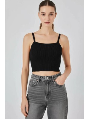 Klins Kids Kadın Kare Yaka Crop Askılı Siyah Bluz