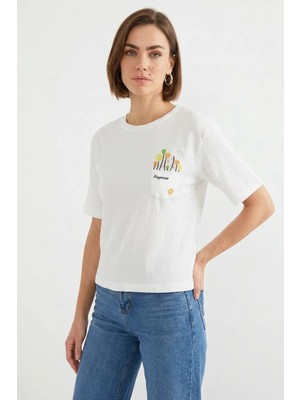 Klins Kids Kadın Cep Detaylı Basic Çiçek Desenli Beyaz Tişört