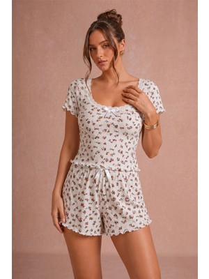 Bella Notte Ekru Çiçek Desenli Fiyonk Detaylı Kısa Kollu Şortlu Pijama Takımı