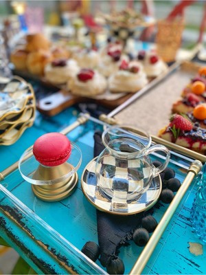 Empressco Kahve Yanı Lokumluk Pleksi Mat Gold, 2 Adet, Şık ve Şeffaf Tasarım