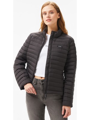 Calvin Klein Kadın Siyah Mont