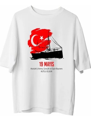 Civetta 19 Mayıs Atatürkü Anma Gençlik ve Spor Bayramı Baskılı Oversize T-Shirt - Beyaz