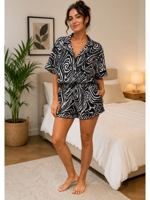 Cns Woman Zebra Desenli Şortlu Pijama Takımı