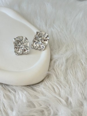 Revoia Modern Dokulu Silver Küpe