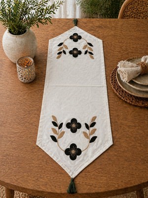 Livera Home Modern Punch Nakışlı Lüks Masa Runner & Amerikan Servisi