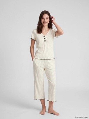 LC Waikiki V Yaka Puantiyeli Kadın Kaprili Pijama Takımı  (S6)