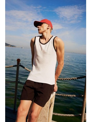 DeFacto Regular Fit Kısa Boy Yumuşak Tuşeli Deniz Şortu E0993AX26HS
