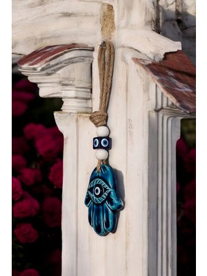 Buççin Online Mağaza  Nazar Boncuklu Şık Fatma Ana Eli Figürlü Seramik El Yapımı Dekoratif Duvar Süsü Eşyası 7X25 cm Seram