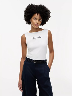 Tommy Hilfiger Kadın Pamuklu Regular Fit Yuvarlak Yaka Beyaz T-Shirt WW0WW50947-YBL