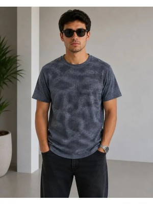 Etiler Collection Erkek Batik Desenli Tişört Bisiklet Yaka Kısa Kol Regular Fit T-Shirt - Füme