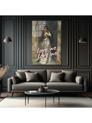 GLAZELLA Love Me Yazılı Romantik Öpücük Cam Tablo