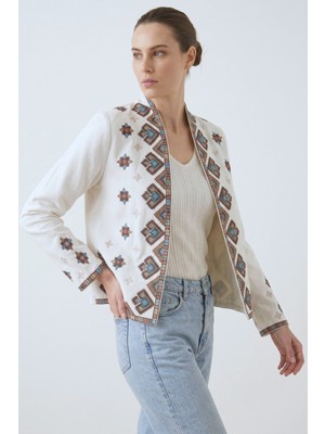 Saade Ekru Kadın Oversize Önü Açık Etnik Nakışlı Ince Gabardin Ceket
