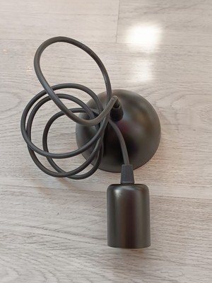 Empressco E27 Siyah Duy Kılıflı 1 Metre Sarkıt Tesisat, Modern ve Şık Tasarım