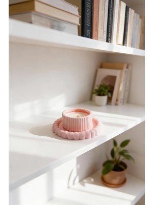 Empressco Narin Kiraz Çiçeği Kokulu Soya Wax Dekoratif Mum ve Özel Tepsi