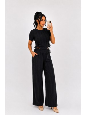 Moda Leyra Lina Fitilli Yan Büzgü Detaylı Likralı Crop Bluz Bol Paça Pantolon Ikili Takım Nefes Alabilen Terletmez Yeni Nesil Kumaş