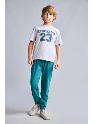 DeFacto Regular Fit Baskılı Tişört Eşofman Altı 2'li Pijama Takımı Erkek Çocuk I0551A826AU