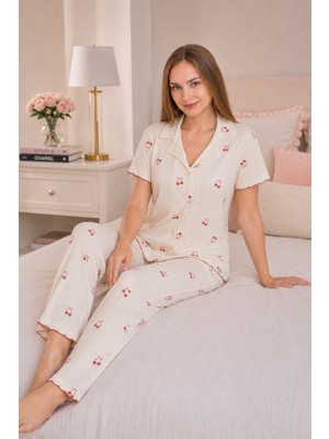 Ebru Tesettür Desenli Düğmeli Pijama Takımı Krem