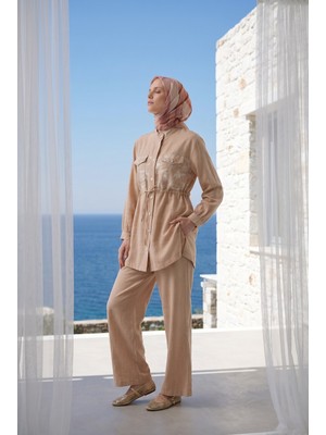 Armine Trend Çiçek Desenli Beli Büzgülü Tunik ve Geniş Paça Pantolonlu Takım Bej 26YT6156
