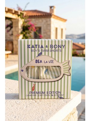 Bony Socks Erkek Çocuk Sea La Vie Premium Kutulu Balık Nakışlı Yeşil Deniz Şortu