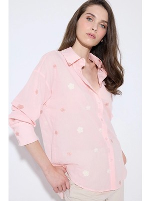 Gusto Çiçek Nakışlı Koton Gömlek - Pembe