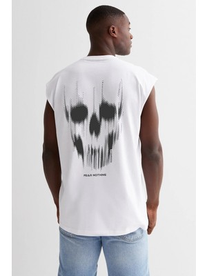 Rock&Roll Matriks Kurukafa Arka Baskılı Kesik Kol / Kolsuz Beyaz Oversize T-Shirt