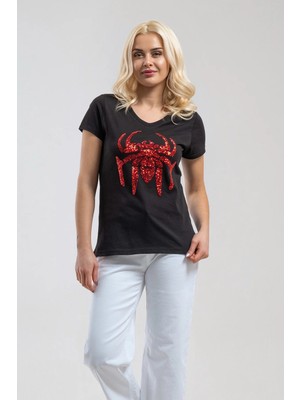 Bold & Young Kadın Siyah Pul Payet Işlemeli Örümcek Desenli Kısa Kollu V Yaka T-Shirt