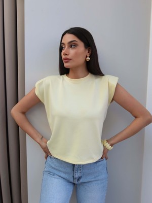 Esra Helvacı Sıfır Kol Vatkalı Basic Tshirt