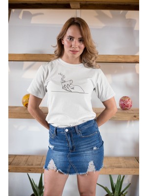 Mbb E-Ticaret Kadın Özel Baskılı Modern Fit %100 Pamuk Bisiklet Yaka T-Shirt