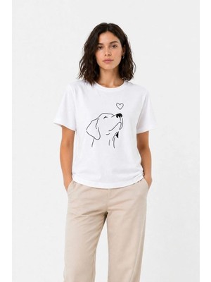 Mbb E-Ticaret Kadın Köpek Figürlü Minimal Baskılı Tişört Kısa Kol Yazlık T-Shirt - Beyaz