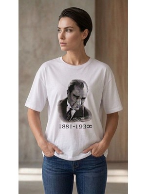 Mbb E-Ticaret Kadın Atatürk Baskılı Tişört Kısa Kollu Bisiklet Yaka T-Shirt - Beyaz