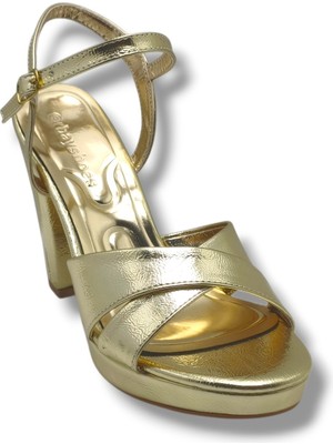 Erbay 308-26 Parlak Sıvama Deri Çapraz Bant Kalın Topuk Kadın SANDALET(11CM)