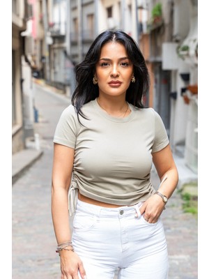 Dı Loria Kadın Taş Rengi Yan Ayarlanabilir Büzgülü T-Shirt (%95 Pamuk)