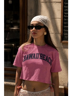 Dı Loria Kadın Pembe Rahat Kalıp Hawaii Baskılı Crop T-Shirt (%95 Pamuk)