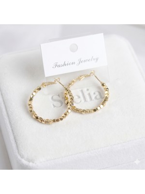 Stelia Pirinç Altın Renk Minimal Kare Halka Kadın Küpe