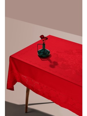 Paşabahçe Parla Kırmızı Masa Örtüsü 240X160 Cm, Şık Sofra