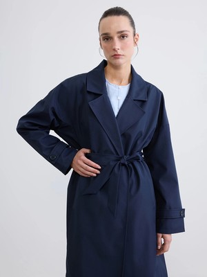 Lc Waikiki Yeni Sezon Kruvaze Yaka Kuşaklı Oversize Kadın Trençkot