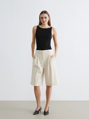 Lc Waikiki Yeni Sezon Bermuda Fit Kadın Pileli Şort
